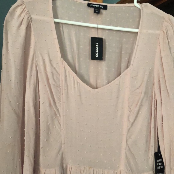 Express dress - Picture 2 of 5